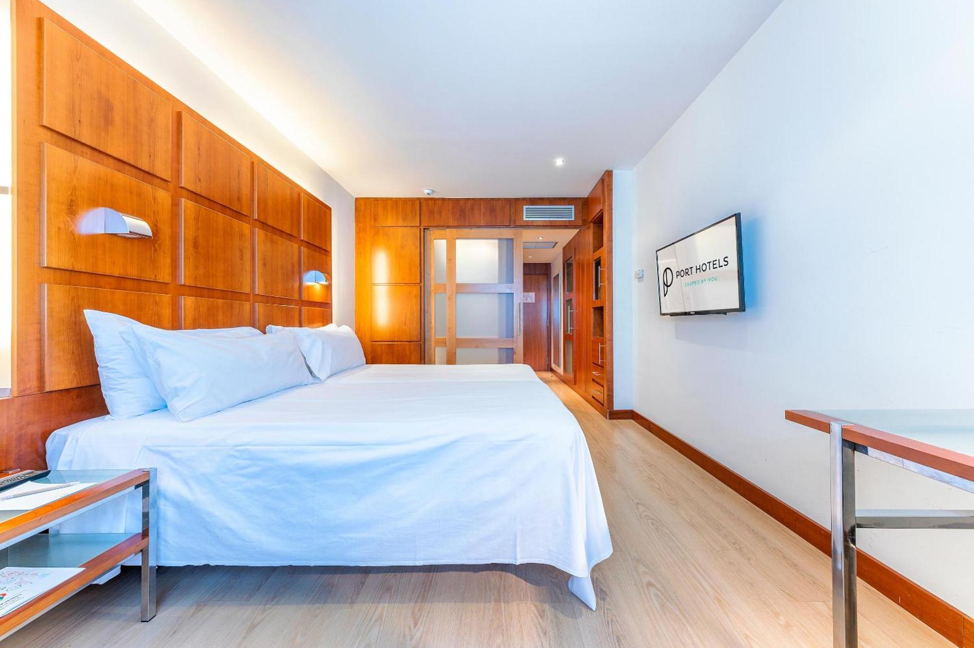 Port Azafata Valencia Hotell Manises Exteriör bild